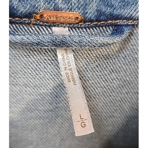 Free People Denim Jean Jacket Distressed Trucker Moto Womens L Y2K Boho - Picture 4 of 6